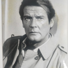 Pressikuva: Pahan kasvot (Roger Moore) - pikkukuva 1