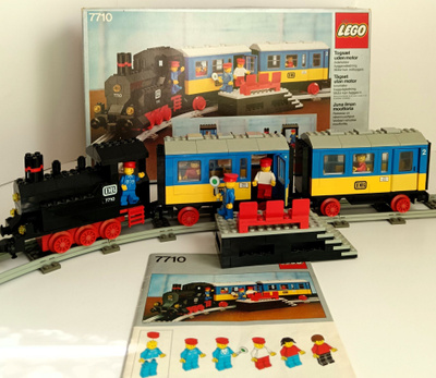 Lego town 7710 Juna vuodelta 1980