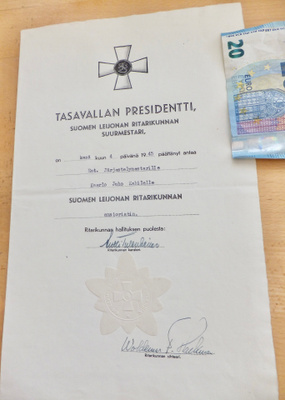 VANHA Luovari Suomen Leijona Ritarikunta Anisoristi 1945
