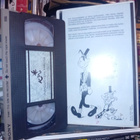 VHS Kari piirrospöydän ääressä ( SIS POSTIKULU ) - pikkukuva 2