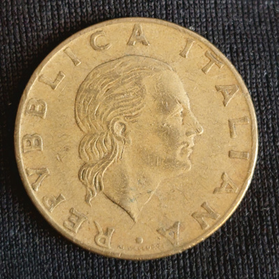 Italian kolikoita (Liira)
