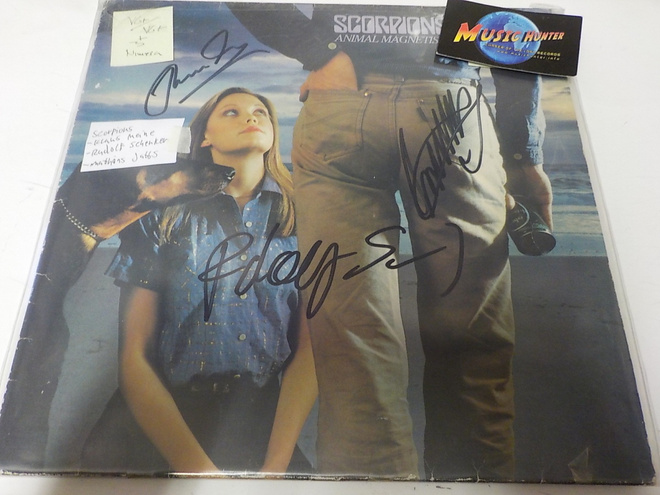 SCORPIONS - ANIMAL MAGNETISM VG+/VG+ LP + KOLME NIMMARIA