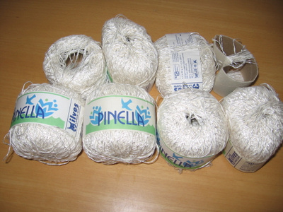 420g valk. Pinella-lankaa