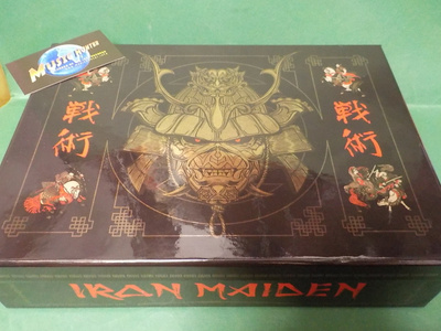 IRON MAIDEN - SENJUTSU UUSI 2CD+BLU-RAY BOX SET (W)