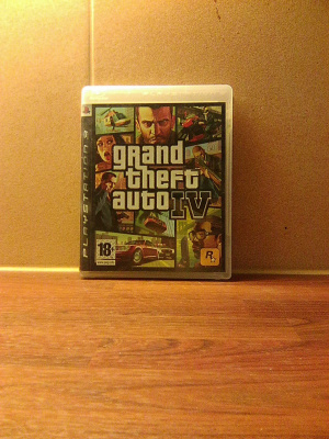 GRAND THEFT AUTO 4 (B)