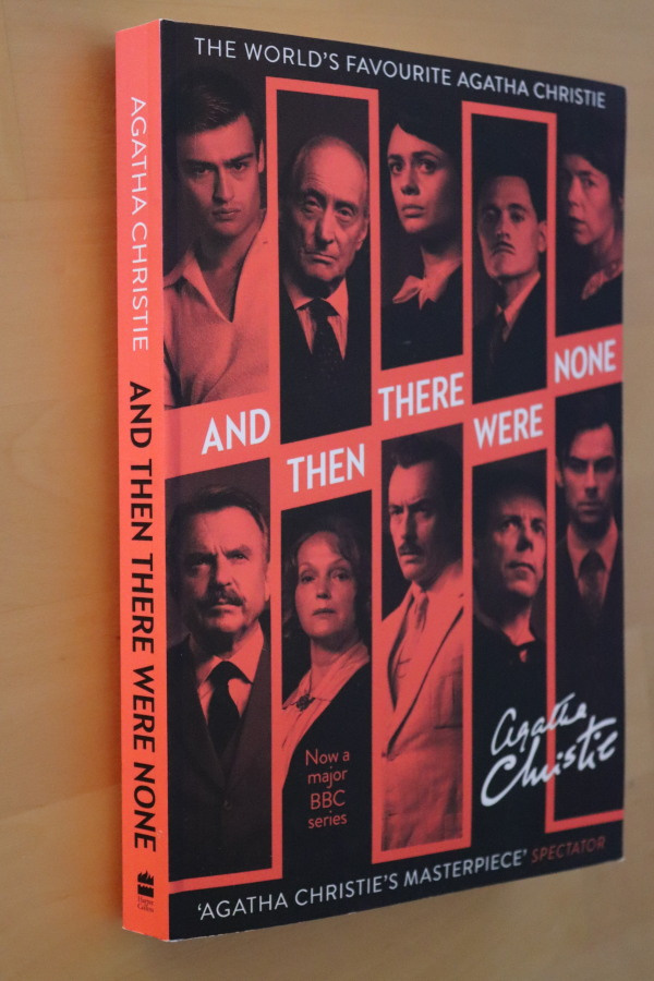 Agatha Christie : And then there were none ( 2015 pokkari )