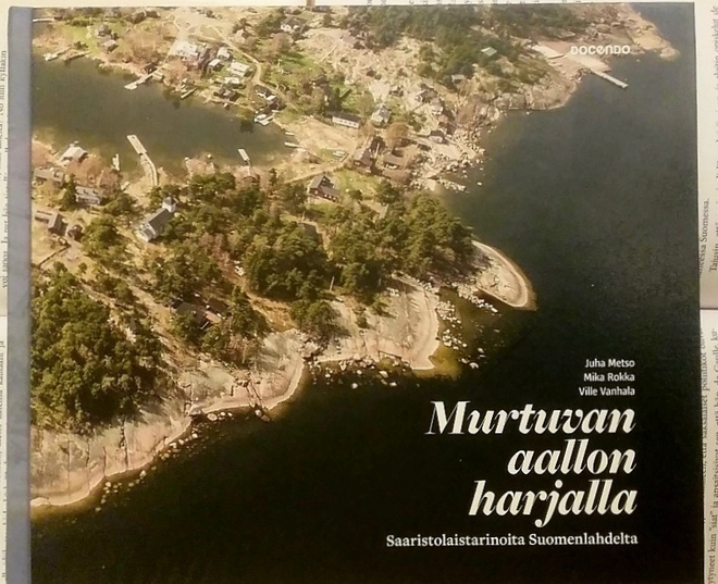 Murtuvan aallon harjalla: Saaristolaistarinoita... (sid.)