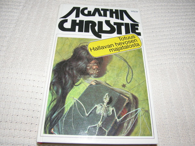 Agatha Christie Totuus Hallavan hevosen majatalosta