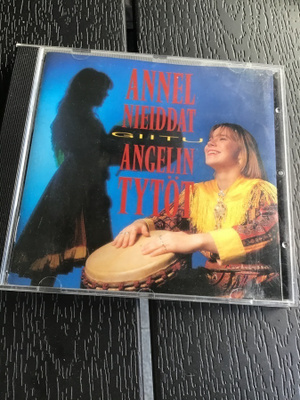 Angelin tytöt - giitu CD Nimmarilla
