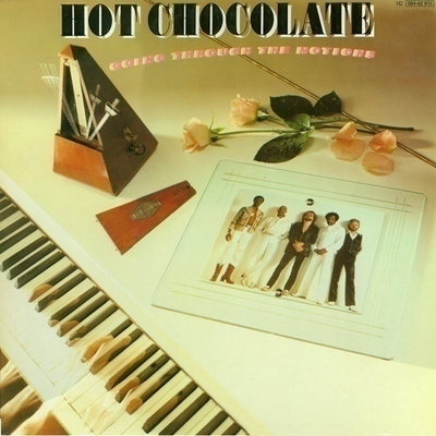 HOT CHOCOLATE :: GOING THROUGH THE MOTIONS : VINYYLI LP 1979