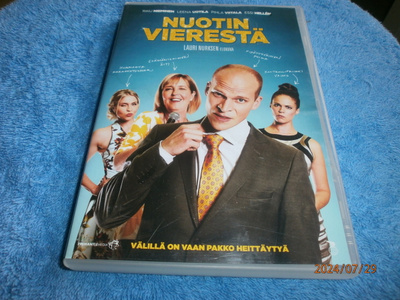 NUOTIN VIERESTÄ    -     DVD