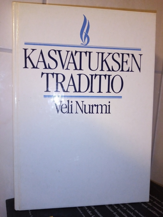 NURMI :  KASVATUKSEN TRADITIO ( SIS POSTIKULU )