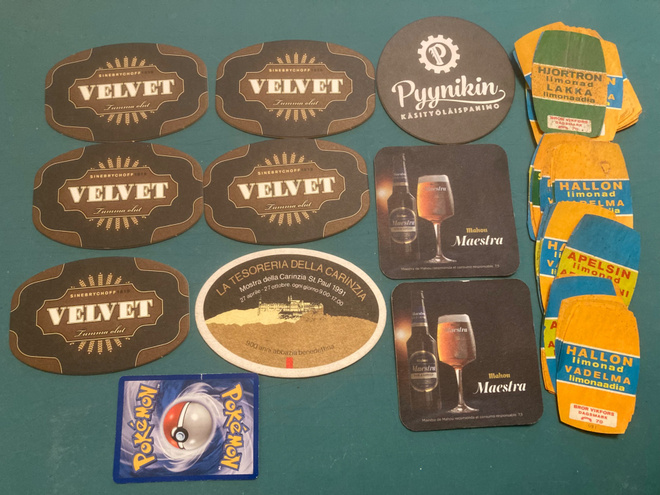 Limsapullon etikettejä