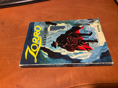 DISNEYN ZORRO KOTKANSULKA HYVÄ