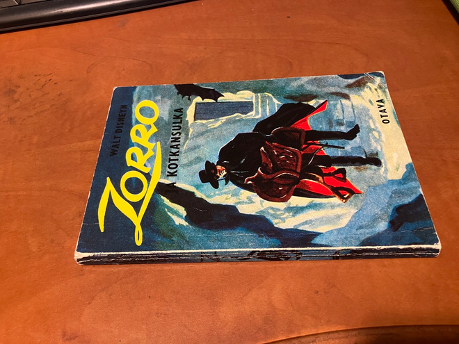 DISNEYN ZORRO KOTKANSULKA HYVÄ
