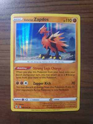 Pokemon Galarian Zapdos 082/203 Holo Rare