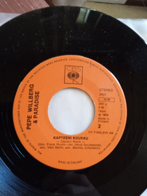 SINGLE- LEVY: PEPE WILLBERG & PARADISE