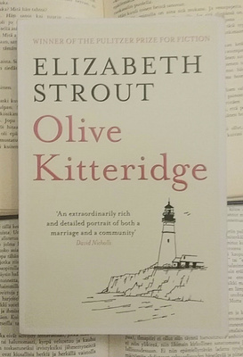 Elizabeth Strout - Olive Kitteridge (softcover)