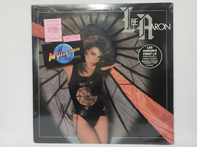 LEE AARON - S/T - M-/M-  + nimikirjoitus ! LP