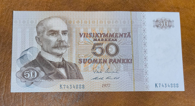 50 markkaa v. 1977, taittamaton?