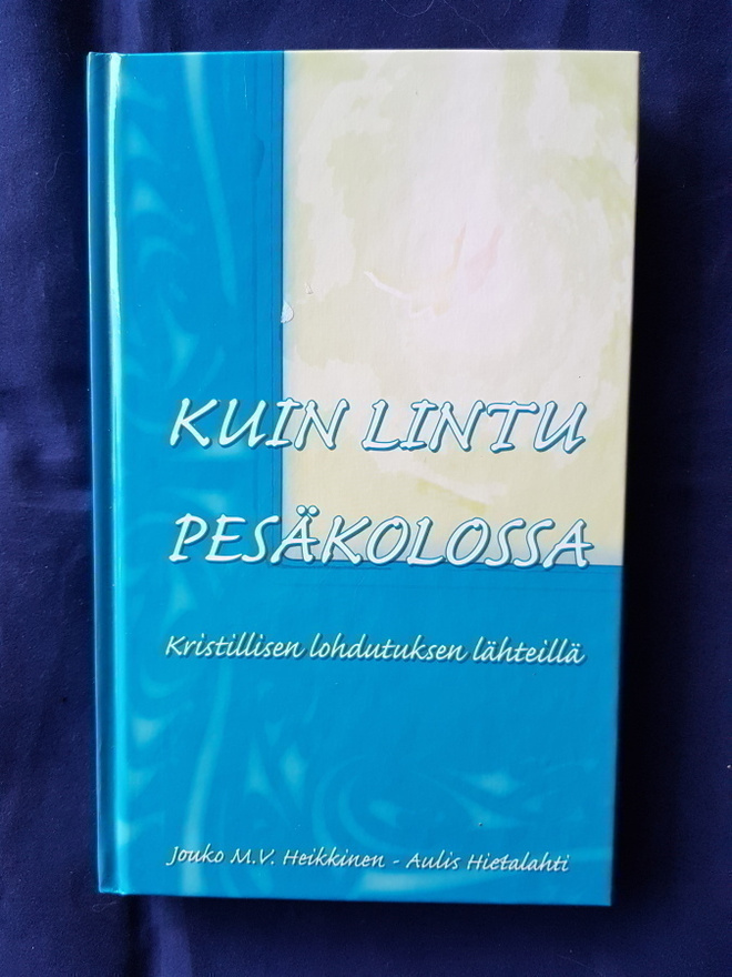 Jouko M.V.Heikkinen: Kuin lintu pesäkolossa