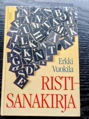 Ristisanakirja Erkki Vuokila avuksi sanaristikoiden täyttöö