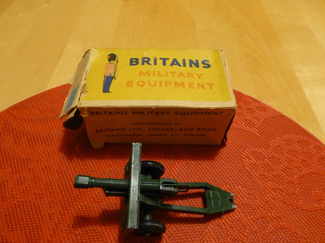 Britains Deetail - WW2 - Canon 25 PDR Gun Howitzer englanti