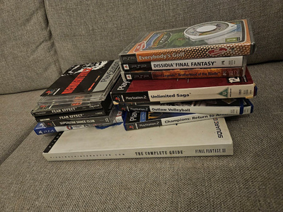 Playstation pelejä yms.