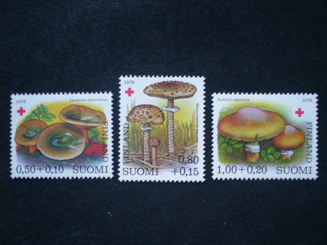 Punainen Risti PR-sarja 1978 - LaPe 829-831 **
