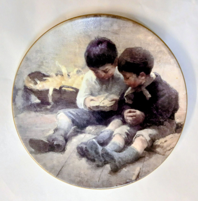 Arabia, Helene Schjerfbeck, Leikkivät lapset seinälautanen