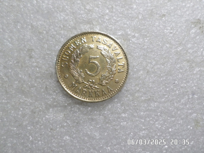 5   markkaa  1949    Messinkiä  , kapea   H   kulkematon.