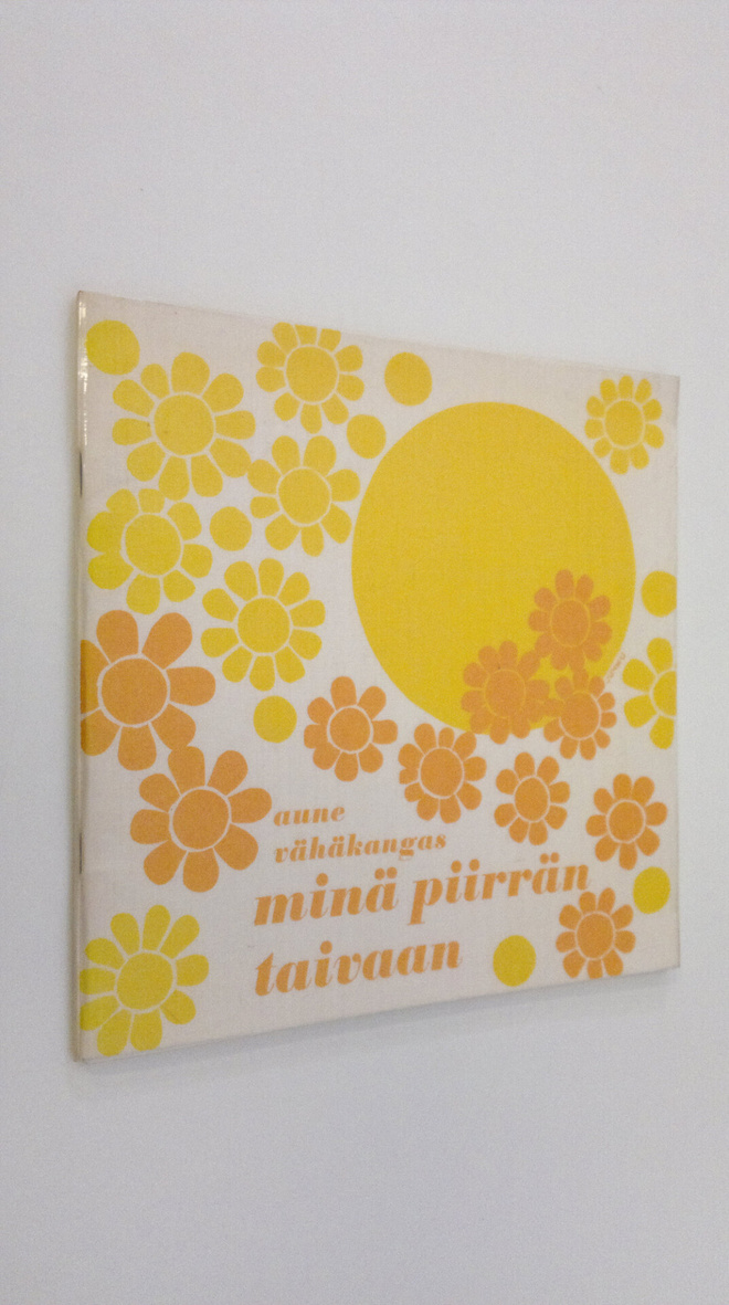 Aune Vähäkangas : Minä piirrän taivaan