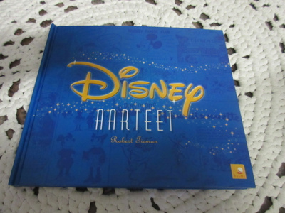 Disney Aarteet fanikirja.