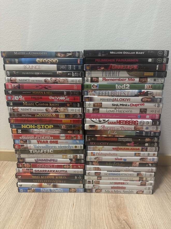 Noin 50 kpl sekalainen Dvd paketti