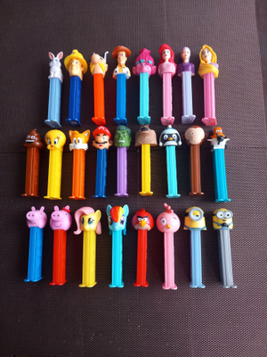PEZ karkkiannostelijat 1 € kpl