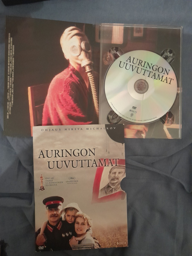 Auringon uuvuttamat dvd