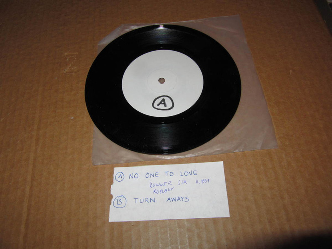Runner Six 7" No One To Love / Turn Aways KOELEVY