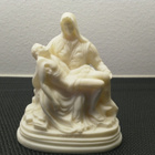 Pieta Roma figuuri, kivihartsia - pikkukuva 1