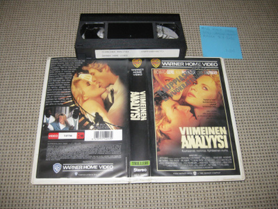 Viimeinen Analyysi-VHS (Warner Kauppiaskasetti, Uma Thurman)