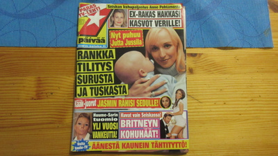 7 PÄIVÄÄ (Seiska) -lehti 40 / 2004.