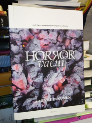 Aarne Kinnunen :  HORROR VACUI ( SIS POSTIKULU)