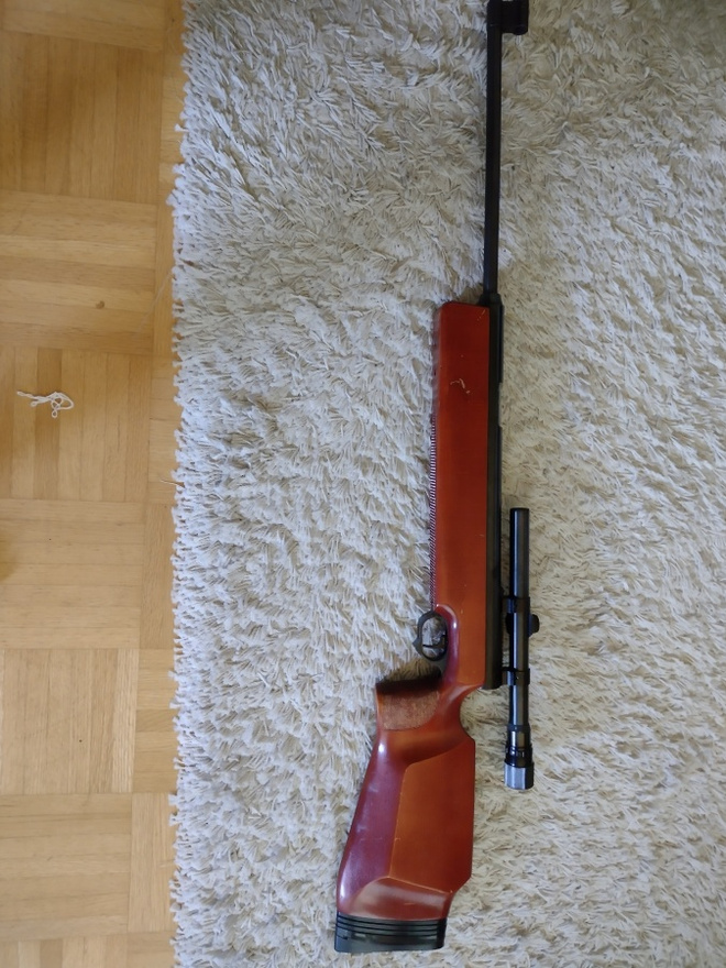 Tarkkuusilmakivääri Haenel+kiikari