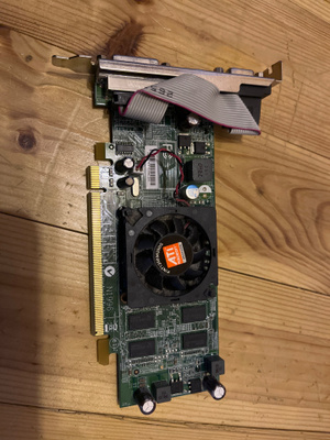 AMD Radeon hd5450 1gb vga dvi hdmi