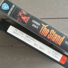 VHS: Stephen King's The Stand / Tukikohta 2(Gary Sinise 1994 - pikkukuva 4