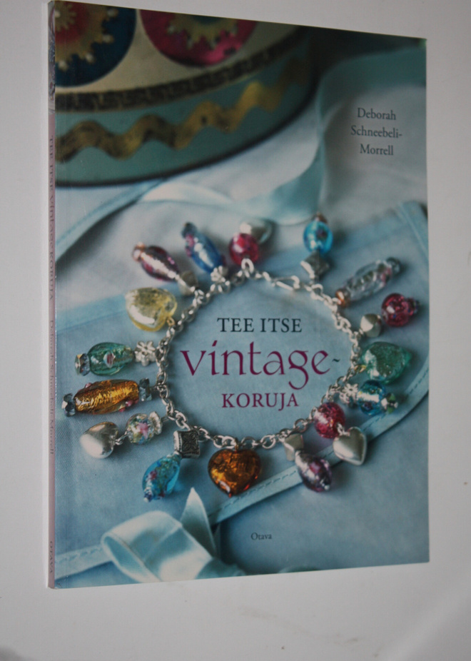 Deborah Schneebeli-Morrell : Tee itse vintagekoruja