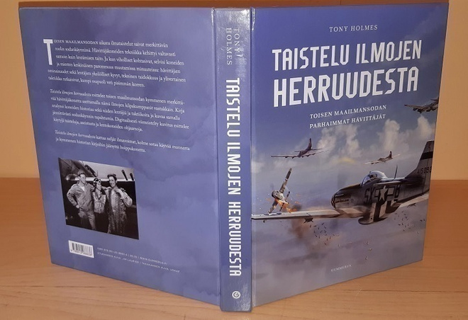 Tony Holmes : Taistelu ilmojen herruudesta