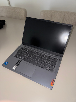 Lenovo IdeaPad Slim 3 14IAH8 (i5/16 Gt/1 Tt) 14"