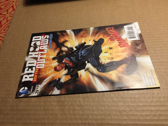 DC RED HOOD AND THE OUTLAWS 29/2014 HYVÄ