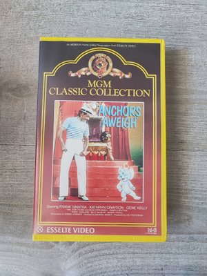 Laulaen maihin Anchors Aweigh VHS Gene Kelly Frank Sinatra