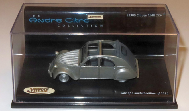 Pienoismalli 1948 Citroen 2CV 1:43